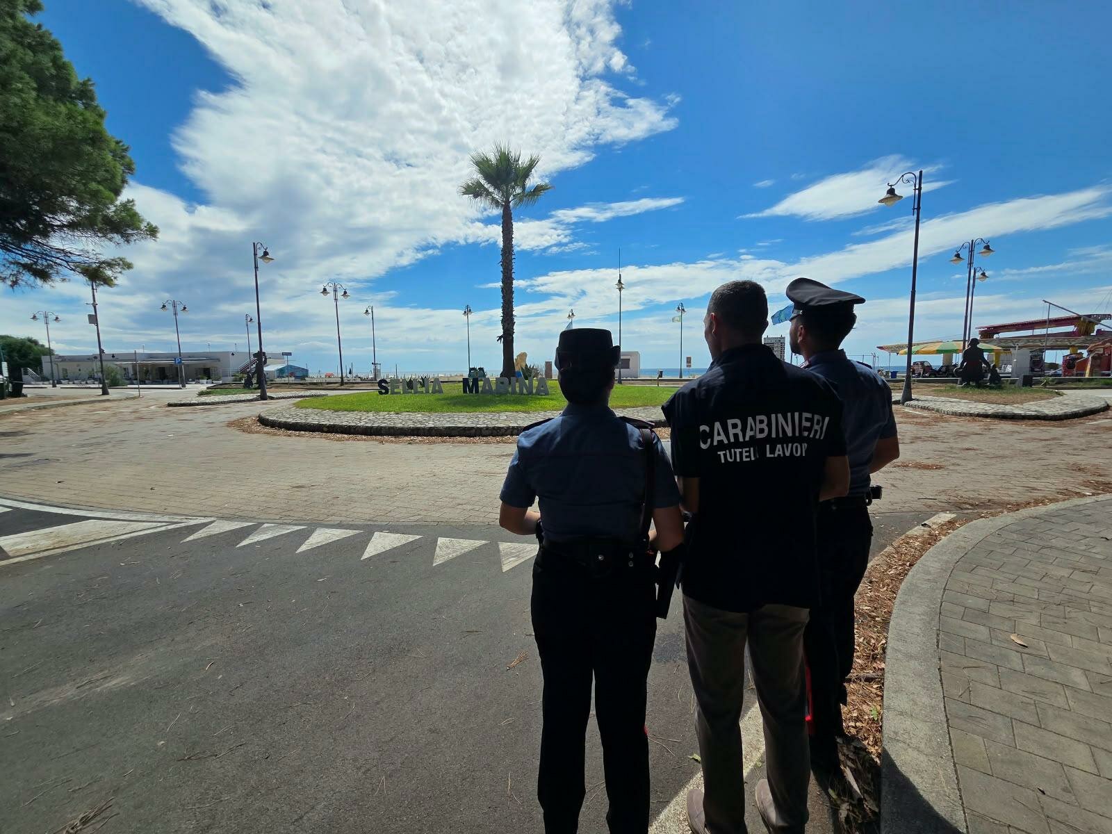 I Carabinieri di Catanzaro hanno sospeso a Sellia Marina, un&rsquo;attivit&agrave; di ristorazione, per lavoro nero e carenze igienico-sanitarie