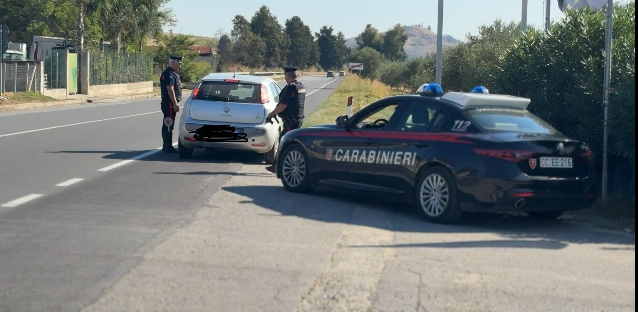 5 conducenti sanzionati dai Carabinieri, lungo la SS106, per sorpassi azzardati