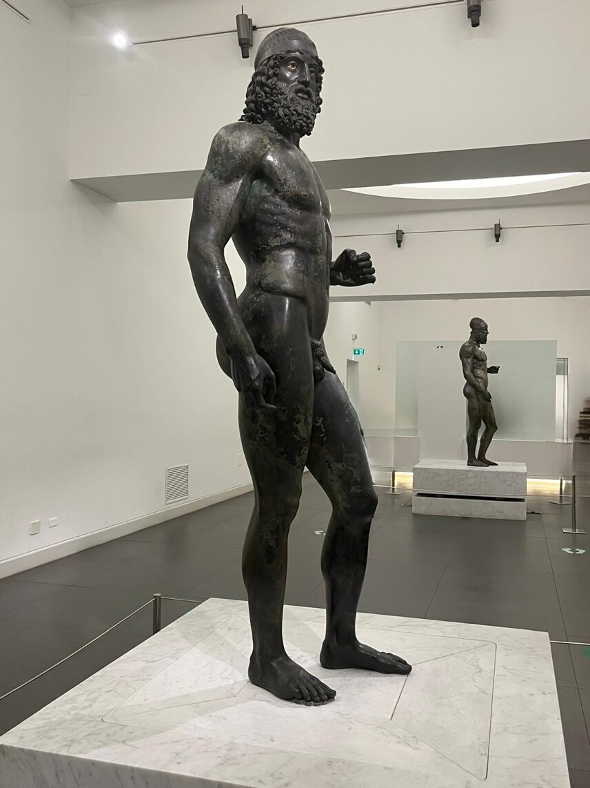 I Bronzi di Riace: il capolavoro dell’arte greca custodito in Calabria ...