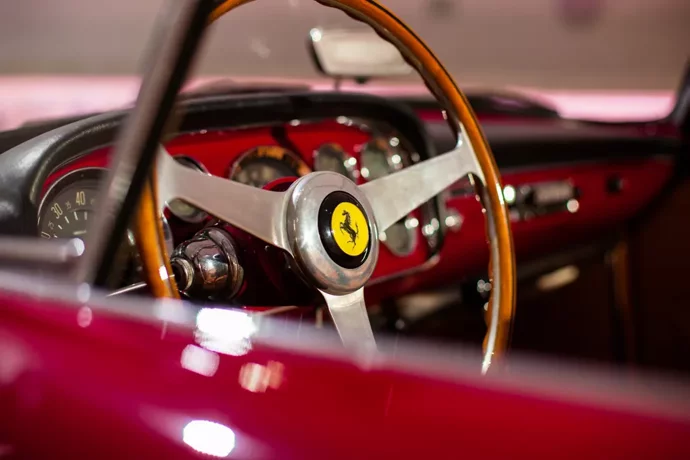20210318104244-modena-museo-ferrari-maranello-shutterstock-1227601801