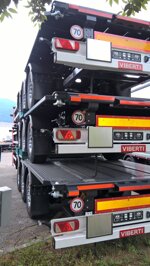 semirimorchio-portacontainer-marca-viberti-nuovo
