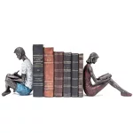 fermalibri-artigianale-ragazzi-che-leggono-in-resina-dipinta-a-mano-berardo-atelier