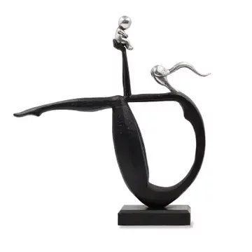 Sculture in Resina Bronzata: L’Arte che Arreda con Stile e Convenienza Sculture in Resina Bronzata: L’Arte che Arreda con Stile e Convenienza