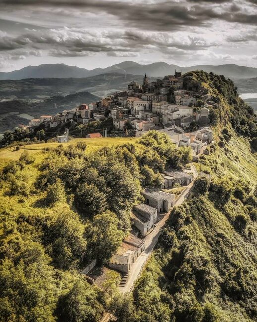 cairano_rupe.jpeg cairano_rupe.jpeg