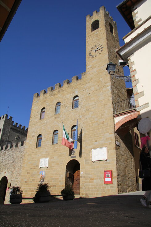 palazzo comunale castiglion fibocchi.jpeg