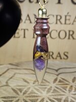 pendule-bois-de-katalox-amethyste-et-feuilles-dor-en-resine