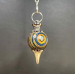 pendule-sephoroton-bois-lamelle-colle-bleujaune