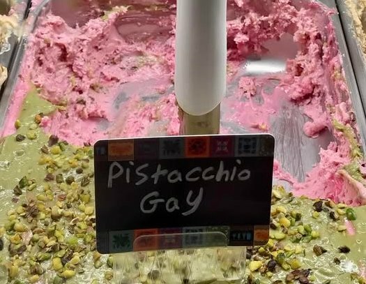 Nella gelateria catanese spunta il gusto 'pistacchio gay'