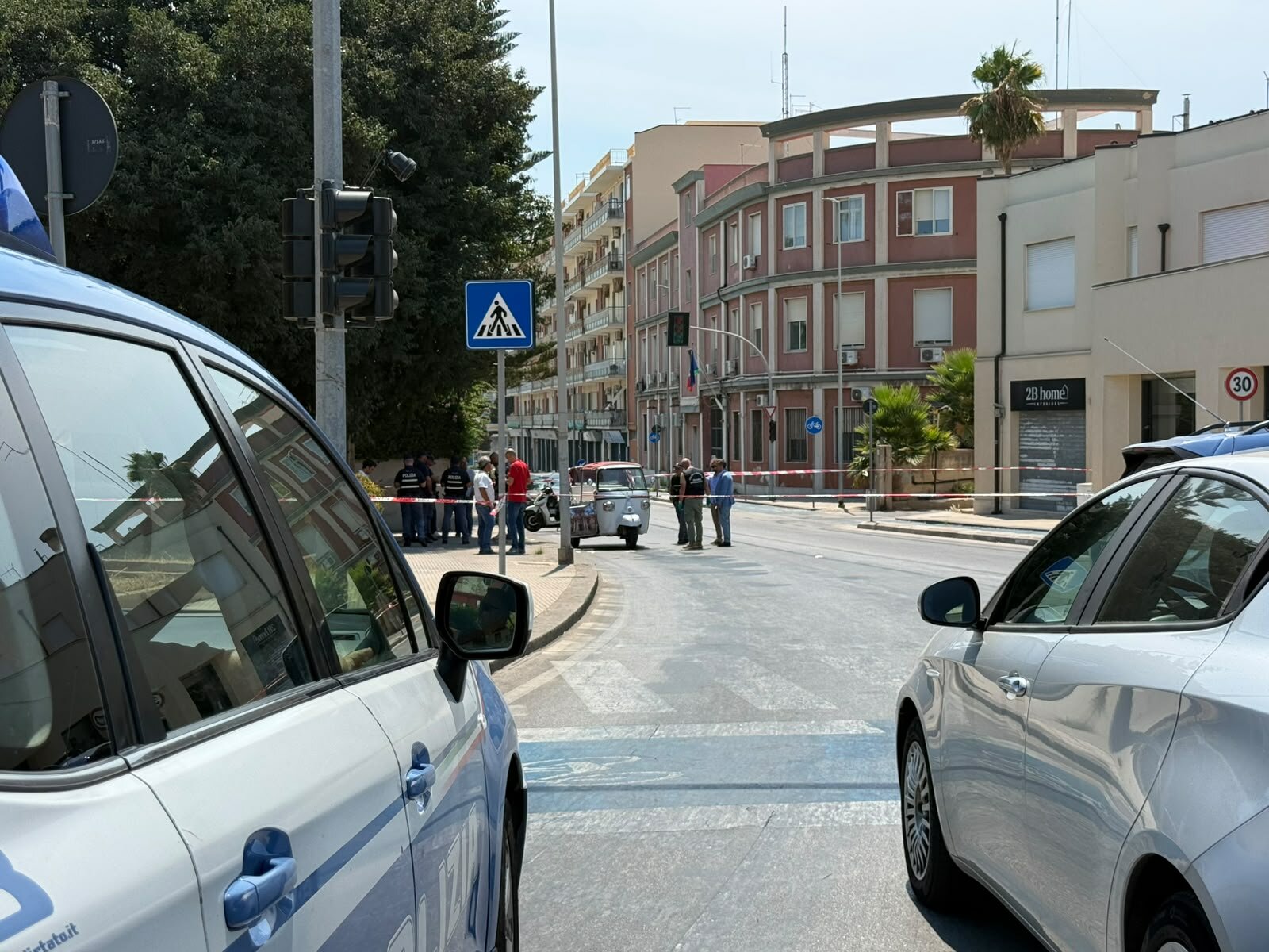 Agguato in centro a Siracusa, due feriti