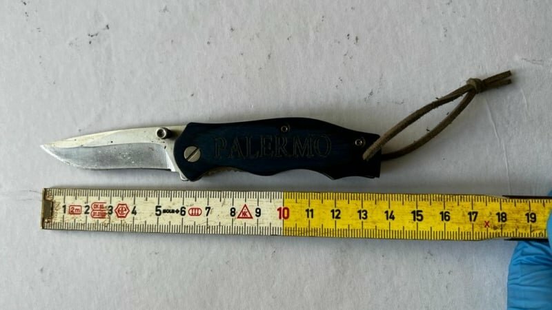 Giovane ivoriano accoltella poliziotto alla Kalsa