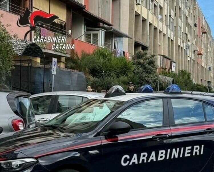 Catania: finge furto d'auto per favorire il figlio