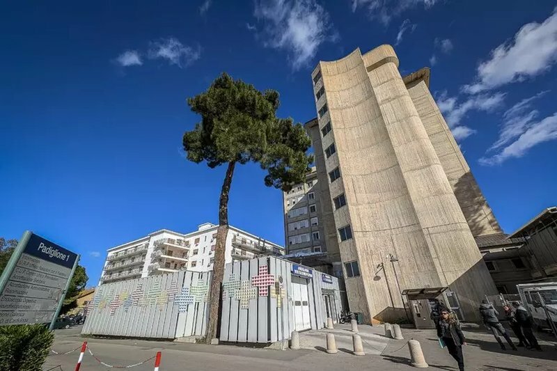 Giovane detenuto evade dall'ospedale di Villa Sofia
