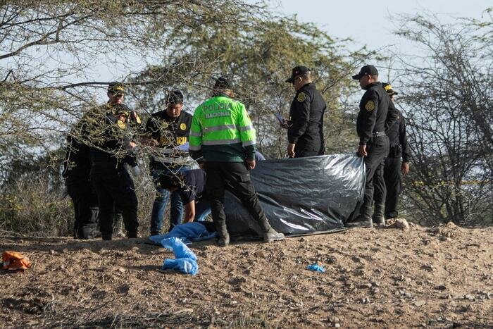 L'aereo diretto alle linee di Nazca precipita: 7 italiani morti
