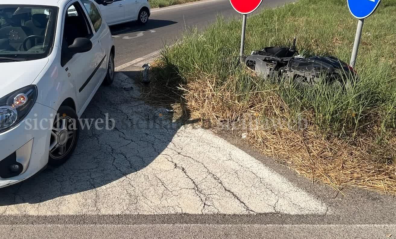Scontro auto-scooter: un ferito grave Scontro auto-scooter: un ferito grave