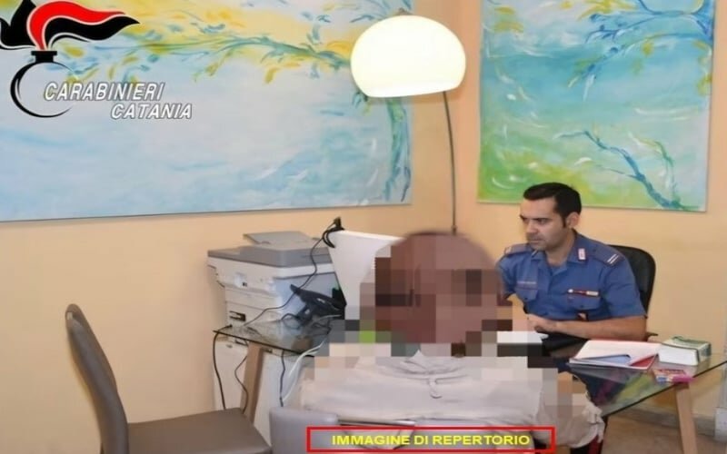 Ramacca: tenta di sfondare porta di casa dell'ex moglie