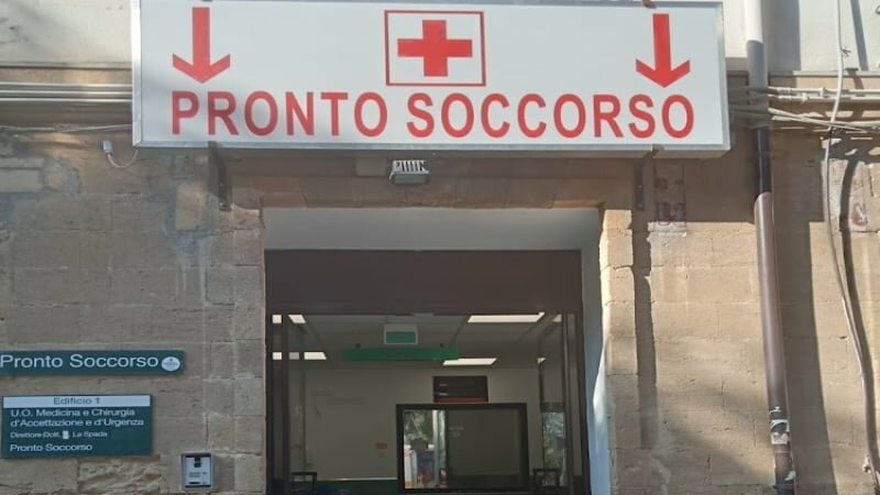 Si presenta all'open day, gli salvano la vita