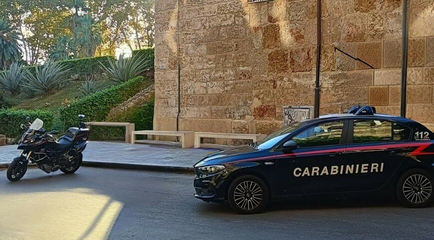 Auto si schianta: salvato da carabiniere fuori servizio