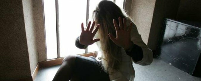 "Ammazzo te e la piccola": stop al catanese violento