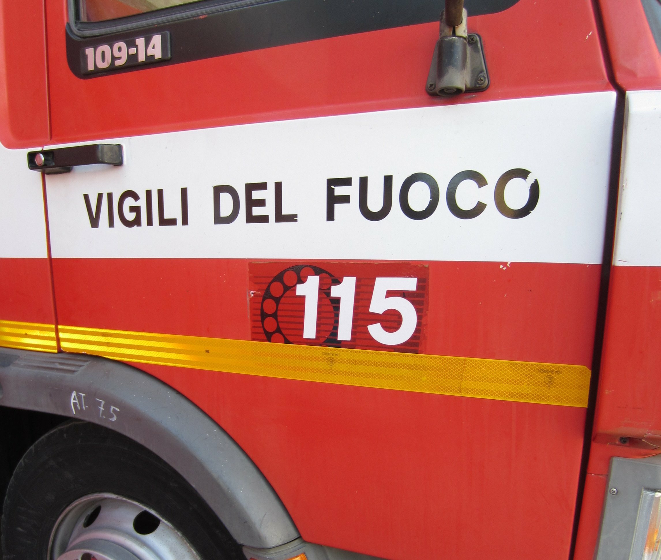 Incendio in casa: anziano muore carbonizzato
