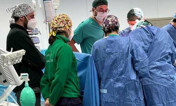 Catania, 7 ore per prendere il cuore