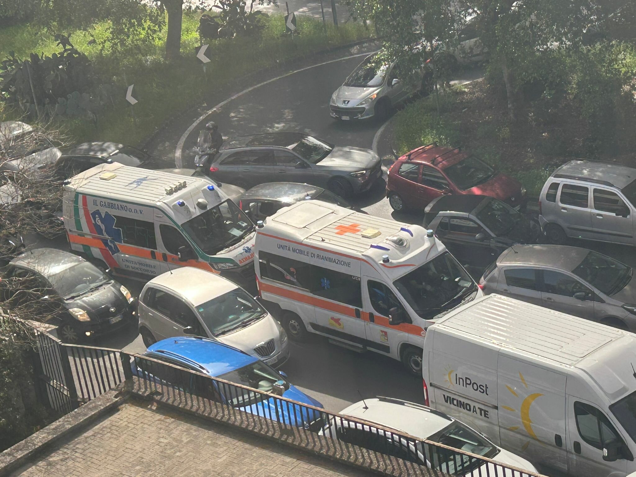 A Catania un'altra mattina di caos: 