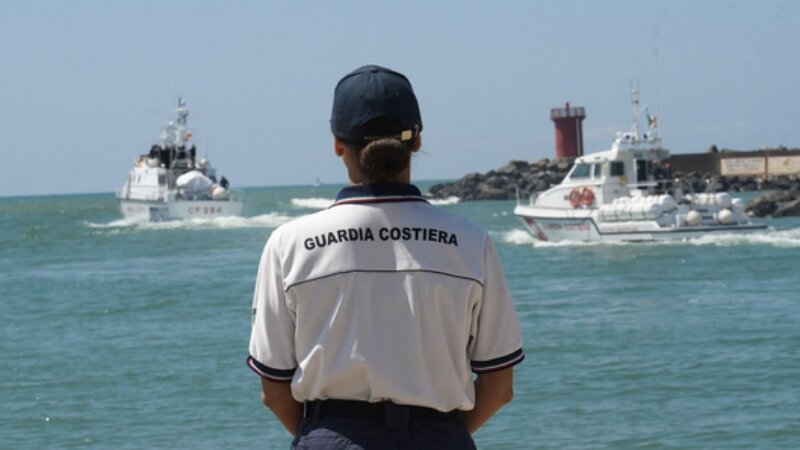 Paura in mare: salvata da barca di passaggio