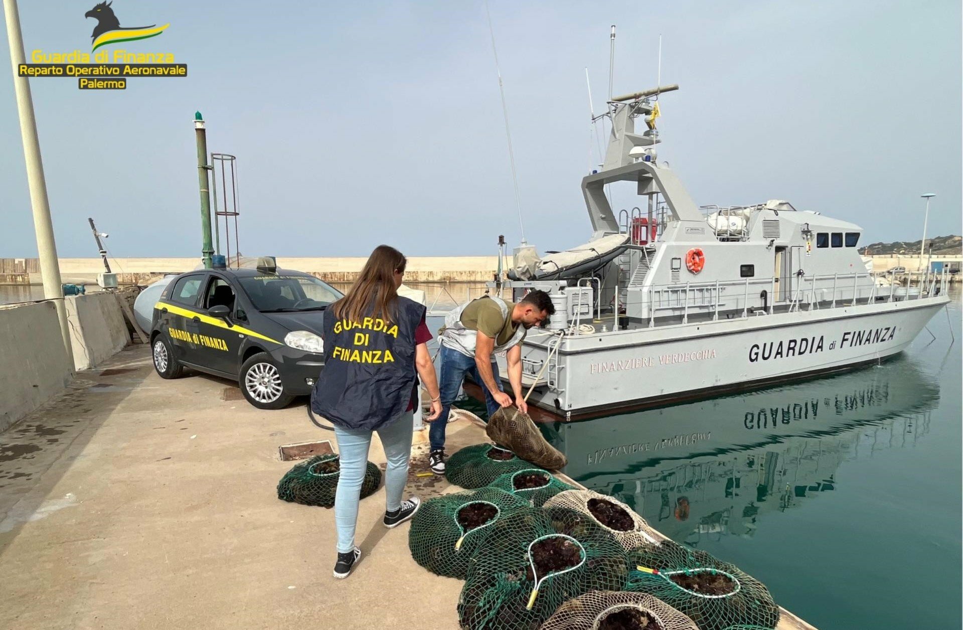 Pesca 5mila ricci a Licata, multato sub catanese