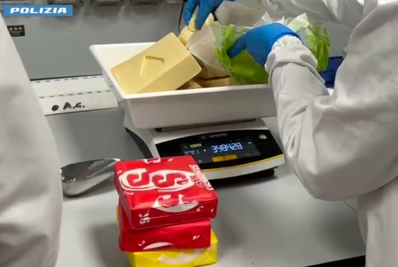 Catania: panetti di hashish come saponette