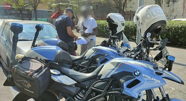 &ldquo;Paga o ti taglio la gola&rdquo;: a Catania un altro posteggiatore violento