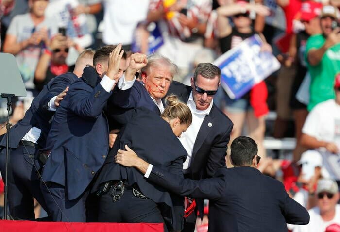 Spari contro Trump in un comizio: ucciso attentatore