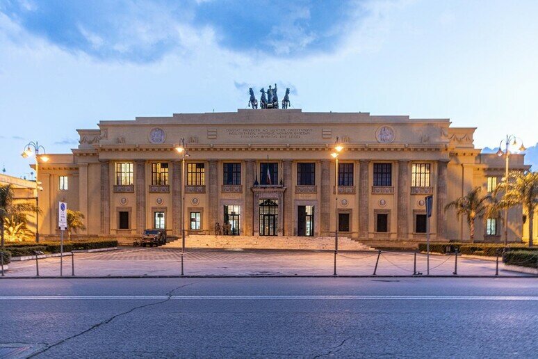 Gestione occulta dell'azienda confiscata: 15 condanne