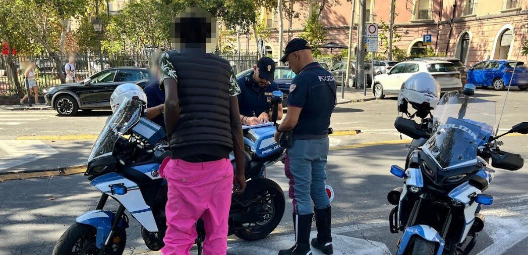 Tutti posteggiatori tutti: beccati altri 7 a Catania