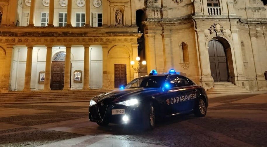 I nomi dei commercianti su bombole intimidatorie