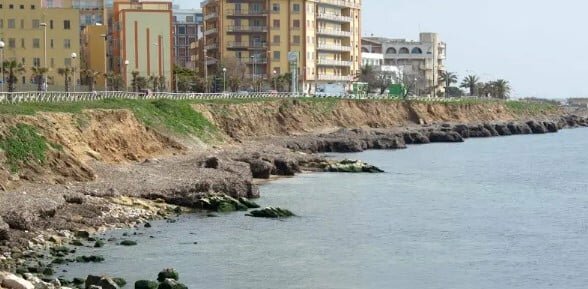 Ventenne accoltellato al parco: &egrave; grave