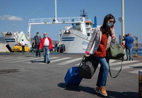 "Col nuovo decreto i siciliani sono confinati"