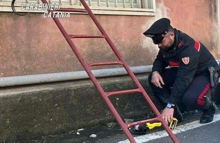 Catania: furto fallito e fuga nei campi, preso