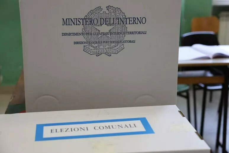 Domenica e luned&igrave; 71 comuni siciliani al voto