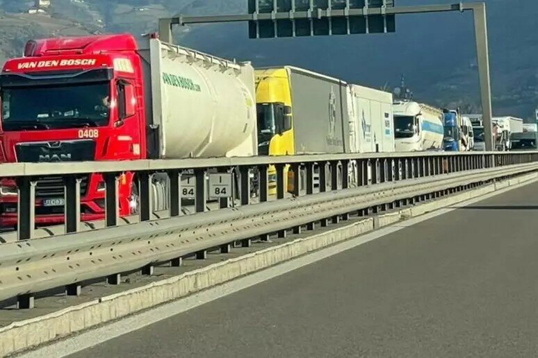 Autotrasporto, proclamato fermo regionale Autotrasporto, proclamato fermo regionale