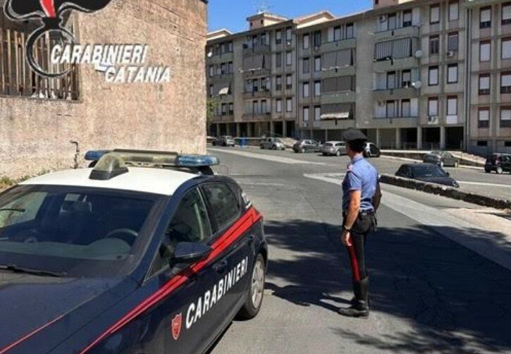 L'evasione, la corsa, i vestiti nascosti: il catanese non se la cava L'evasione, la corsa, i vestiti nascosti: il catanese non se la cava