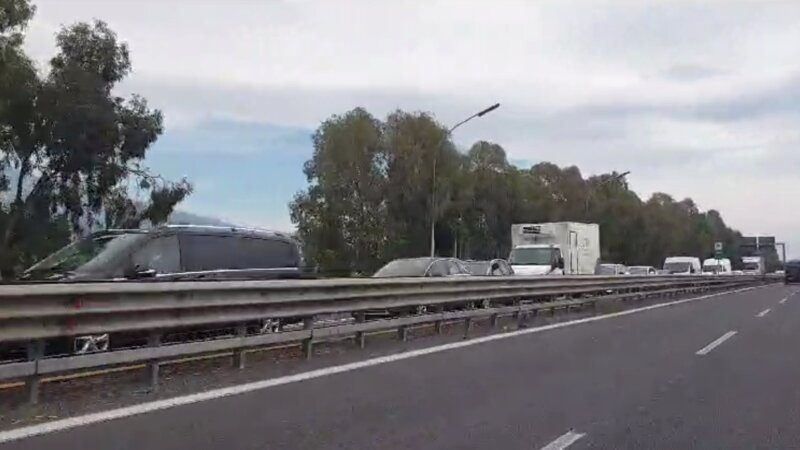 Scontro scooter-auto: 8 km di coda in tangenziale