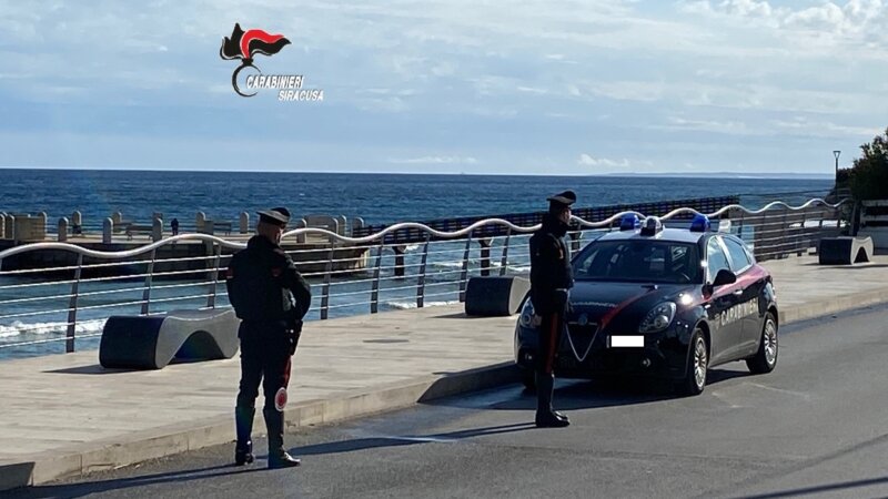 Evade due volte e tenta furto in casa: arrestata Evade due volte e tenta furto in casa: arrestata