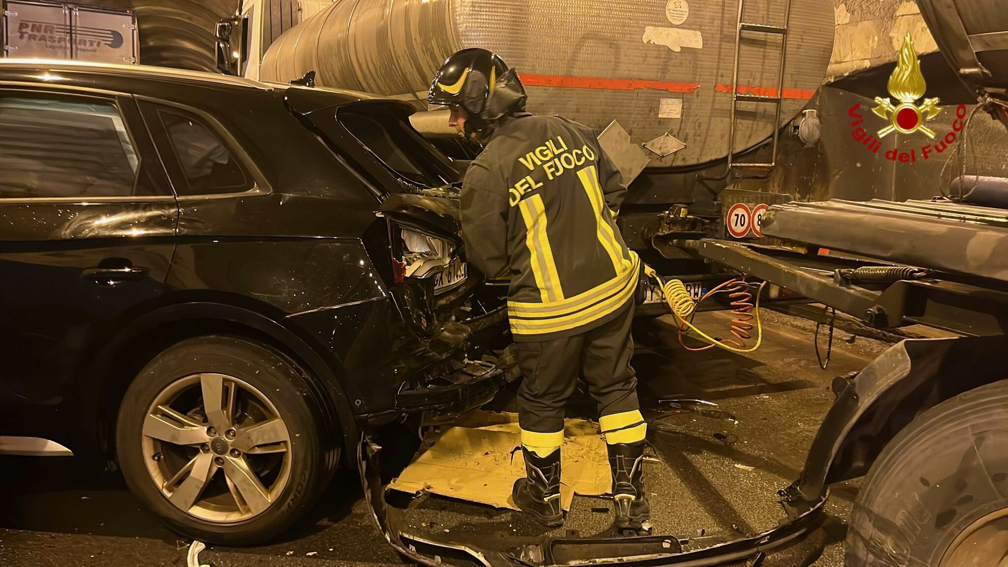 Tamponamento a catena folle sulla A20: 80 mezzi coinvolti