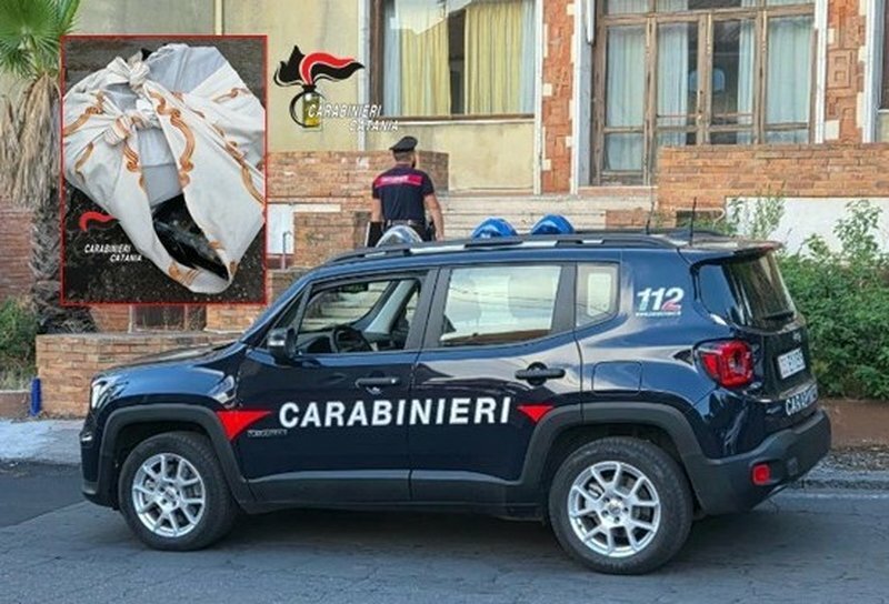 Pedara, ladri di tv nell'albergo dismesso