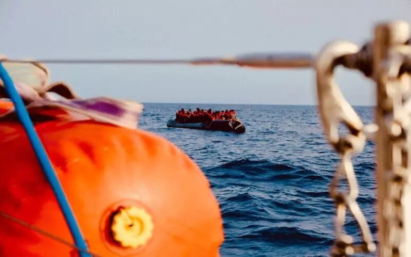 Offrivano pacchetti viaggi per migranti sui social