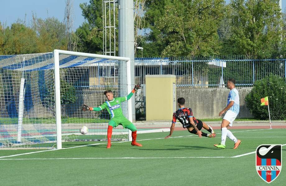Catania, 6 in fuga