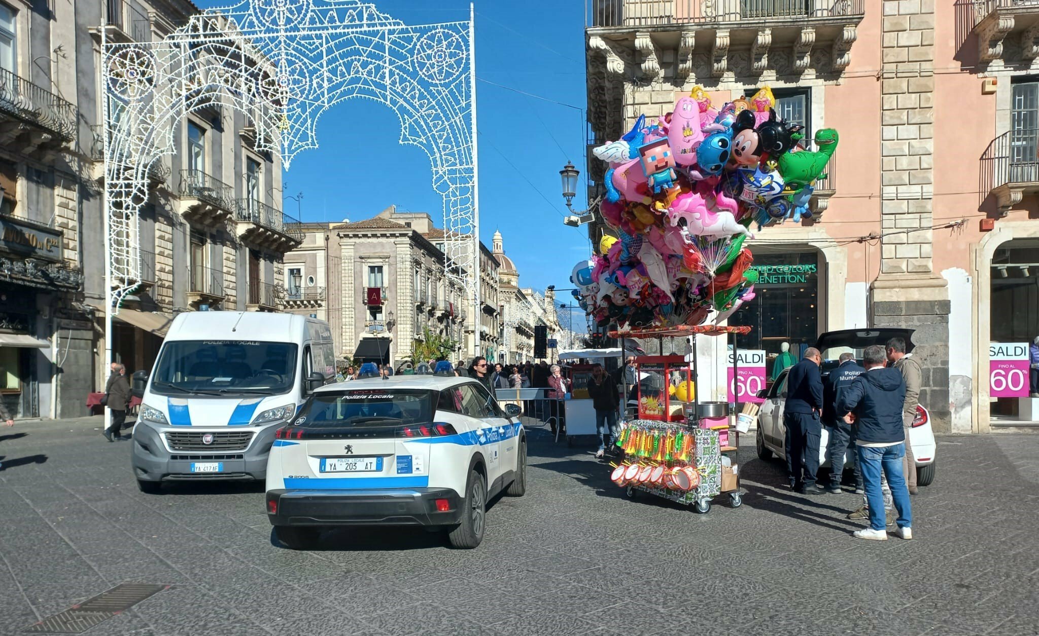 Sant'Agata, stretta sugli ambulanti abusivi
