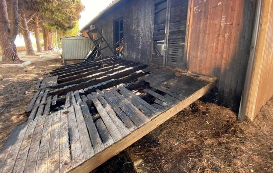 Incendio doloso devasta Caff&egrave; letterario