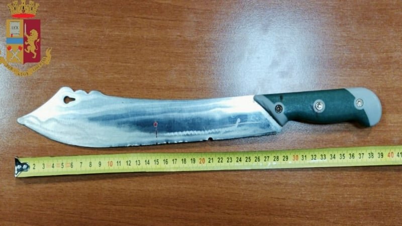 Lo colpisce con un machete dopo la partita di cricket