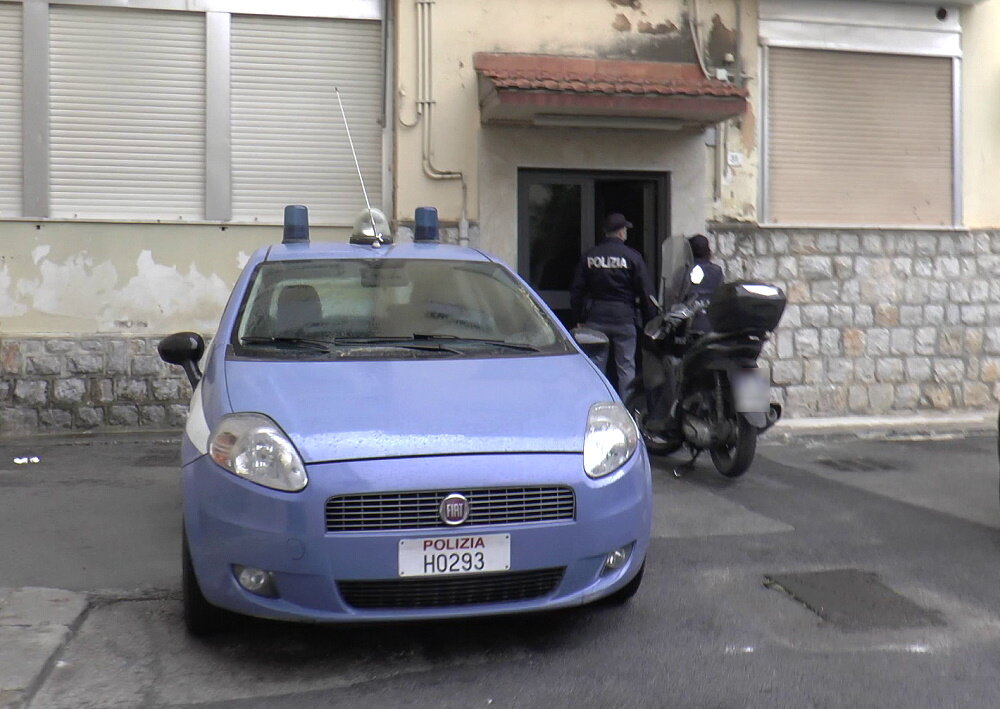 Truffa dei diamanti: cos&igrave; raggiravano anziani