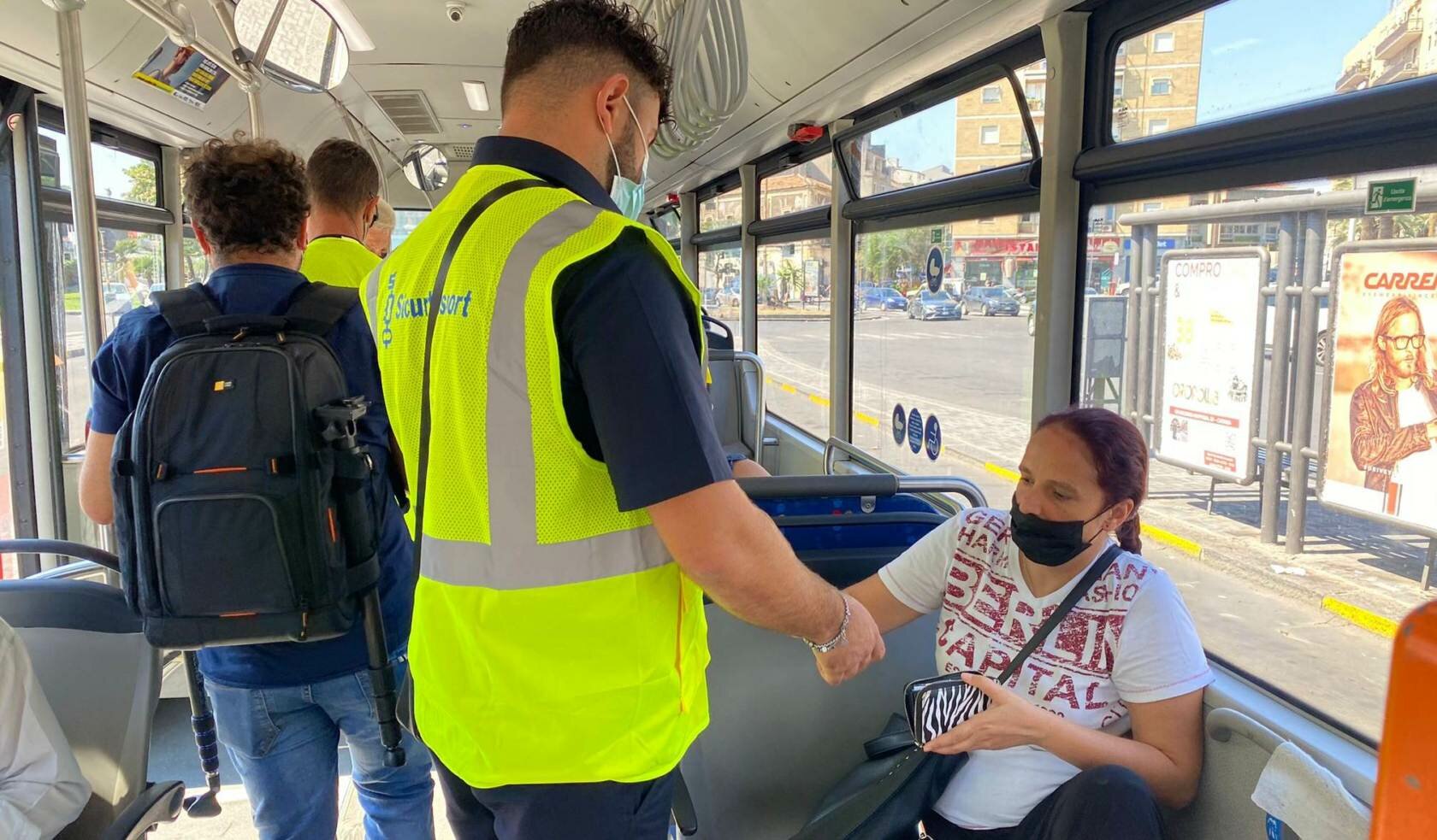 "Bus sicuri", oltre mille controlli a Catania